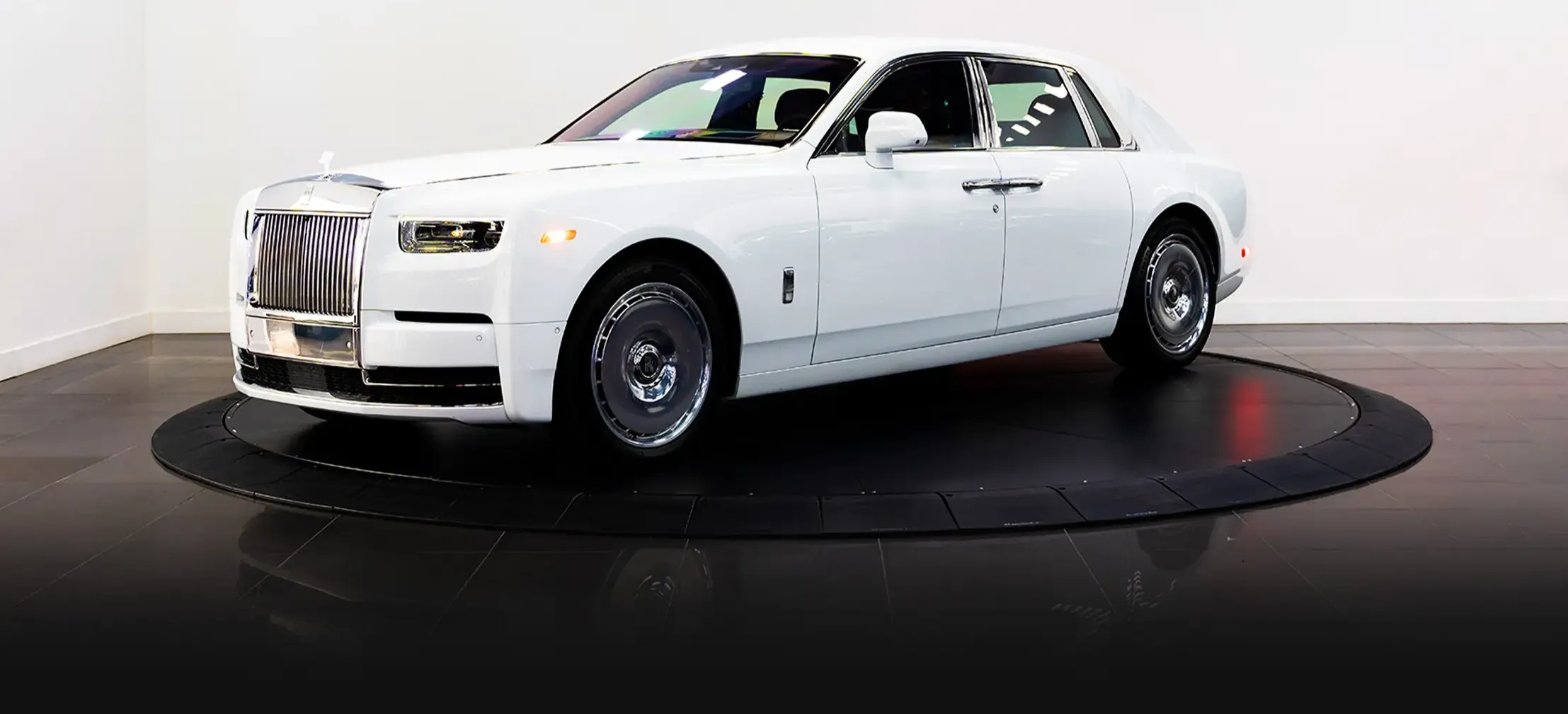 white-rolls-royce-phantom-rental-profile-view-orlando-exotic-car-rental