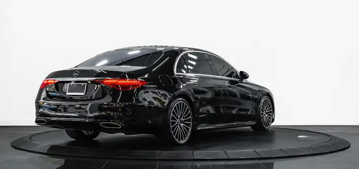 Black on red Mercedes Benz S Class 580 rental rear view - Orlando exotic car rentals
